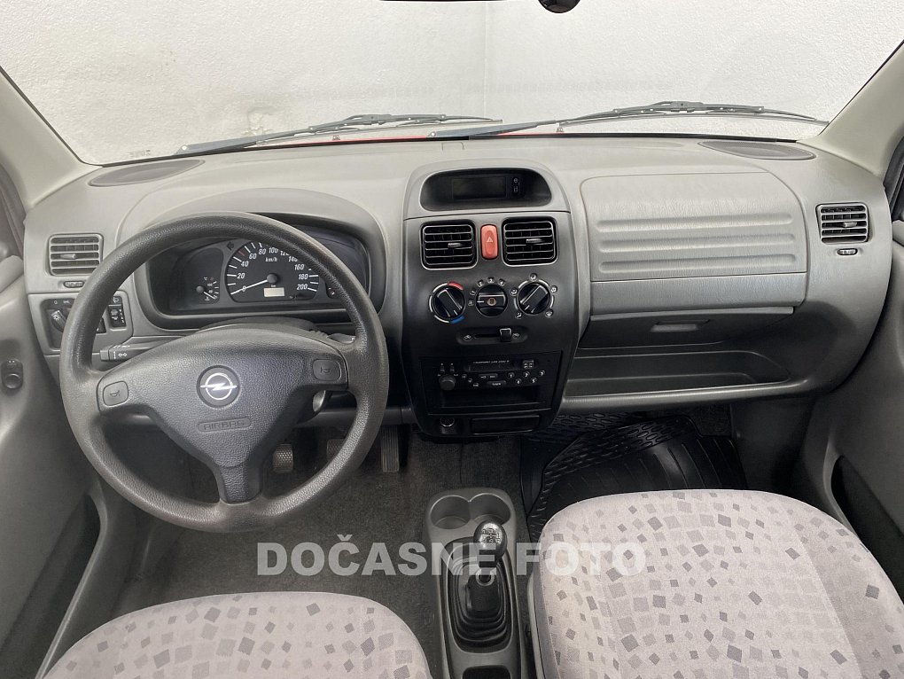 Opel Agila 1.0i 