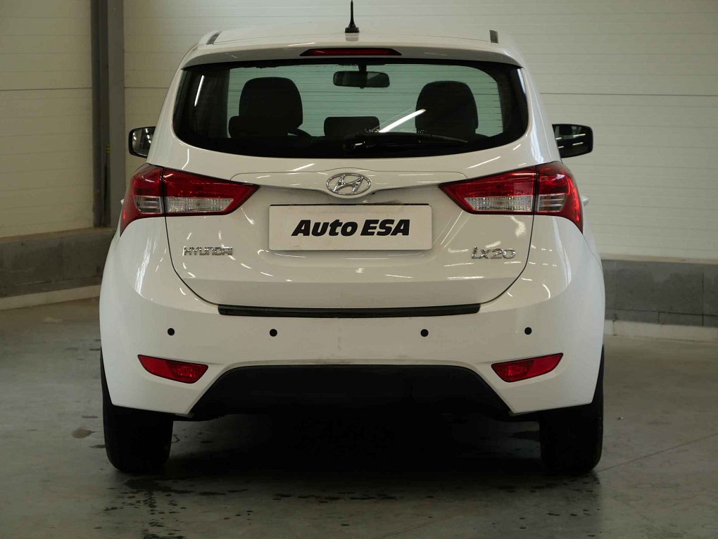 Hyundai Ix20 1.4i 