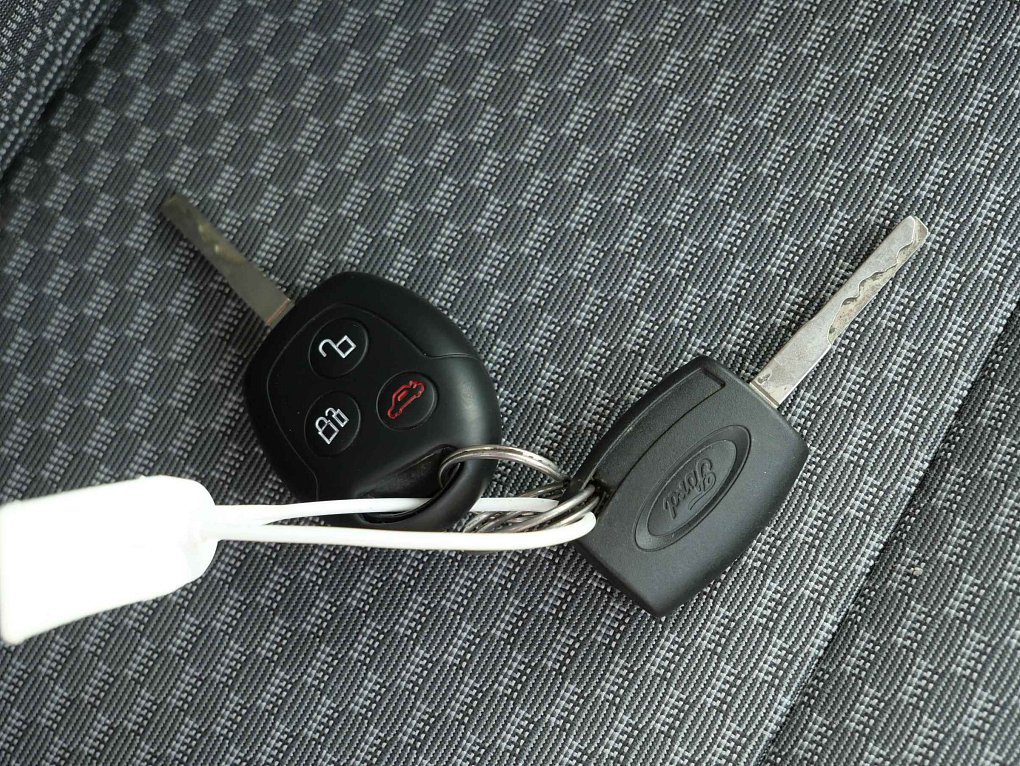 Ford Focus 1.6i 
