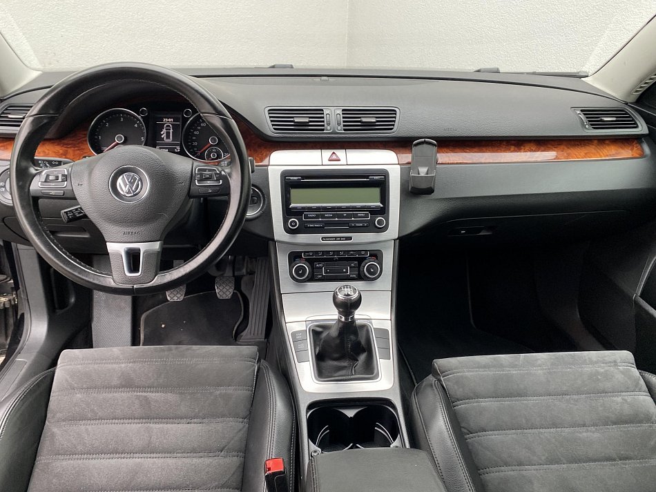 Volkswagen Passat 2.0 TDi Highline