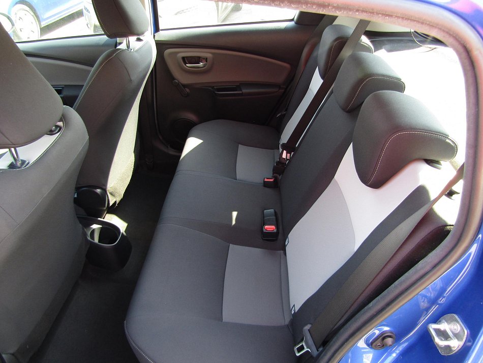 Toyota Yaris 1.0i 