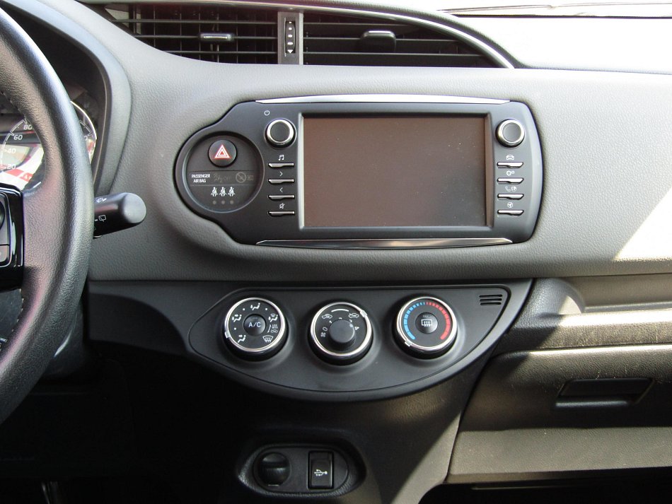 Toyota Yaris 1.0i 