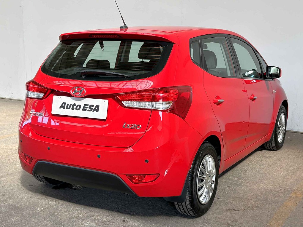 Hyundai Ix20 1.6 VVTi Trikolor