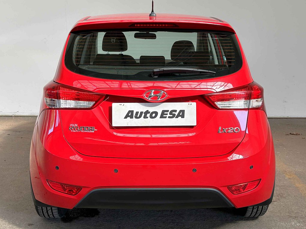 Hyundai Ix20 1.6 VVTi Trikolor