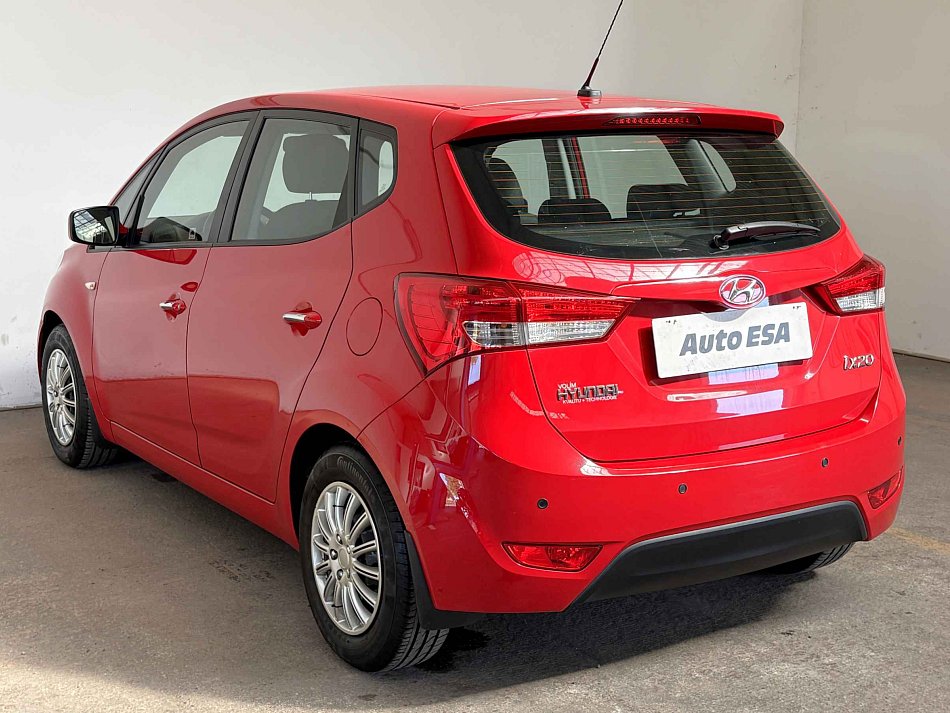 Hyundai Ix20 1.6 VVTi Trikolor