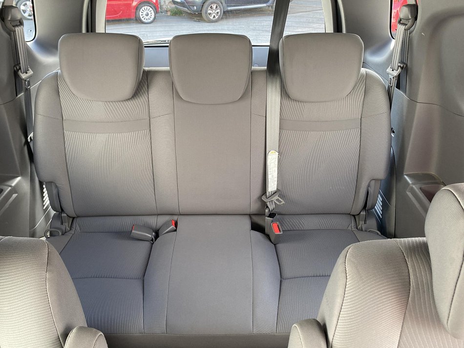 SsangYong Rodius 2.2e-XDi  7míst