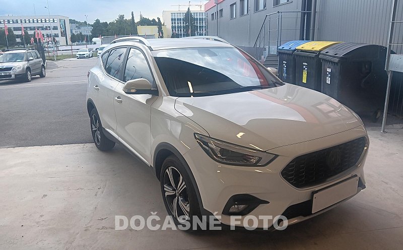 MG ZS 1.5i 