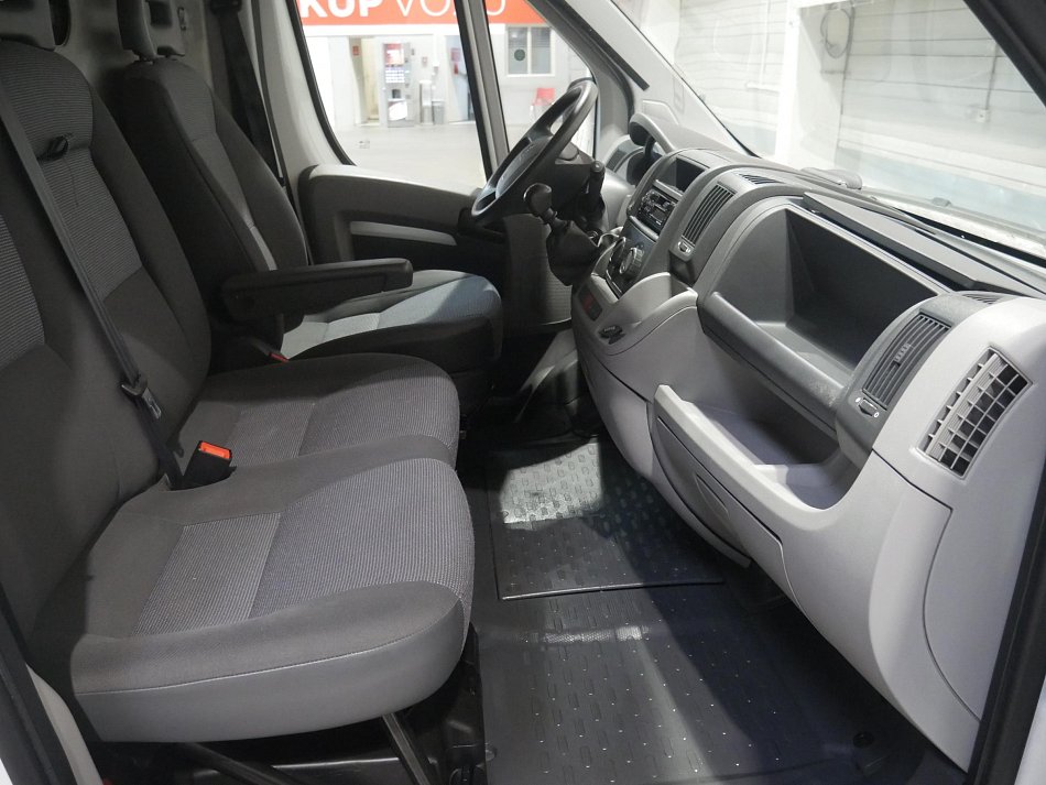 Peugeot Boxer 2.2HDi  L3H2