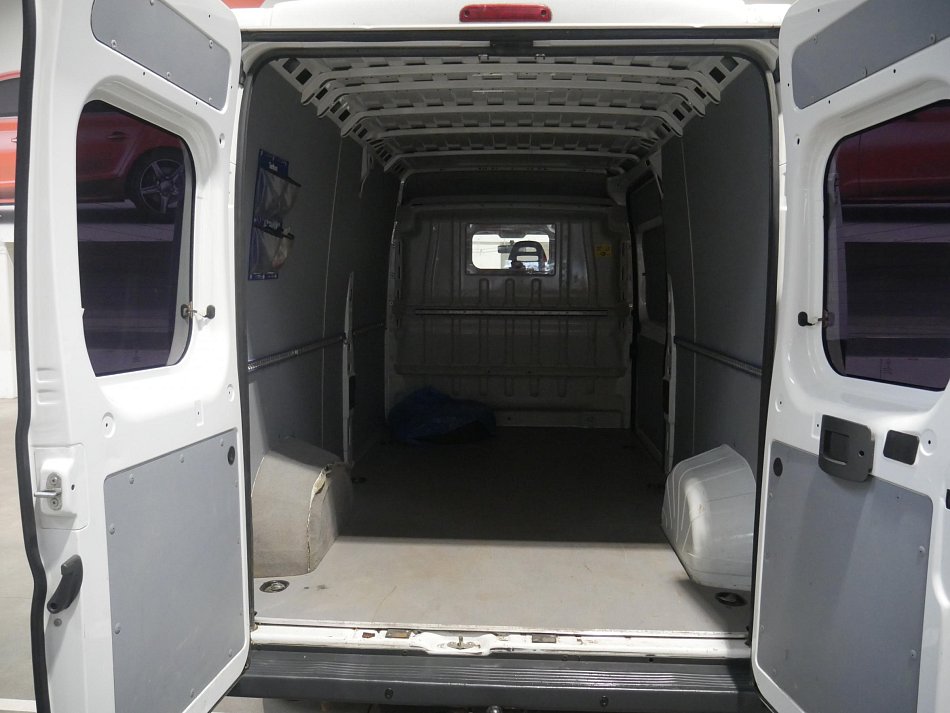 Peugeot Boxer 2.2HDi  L3H2