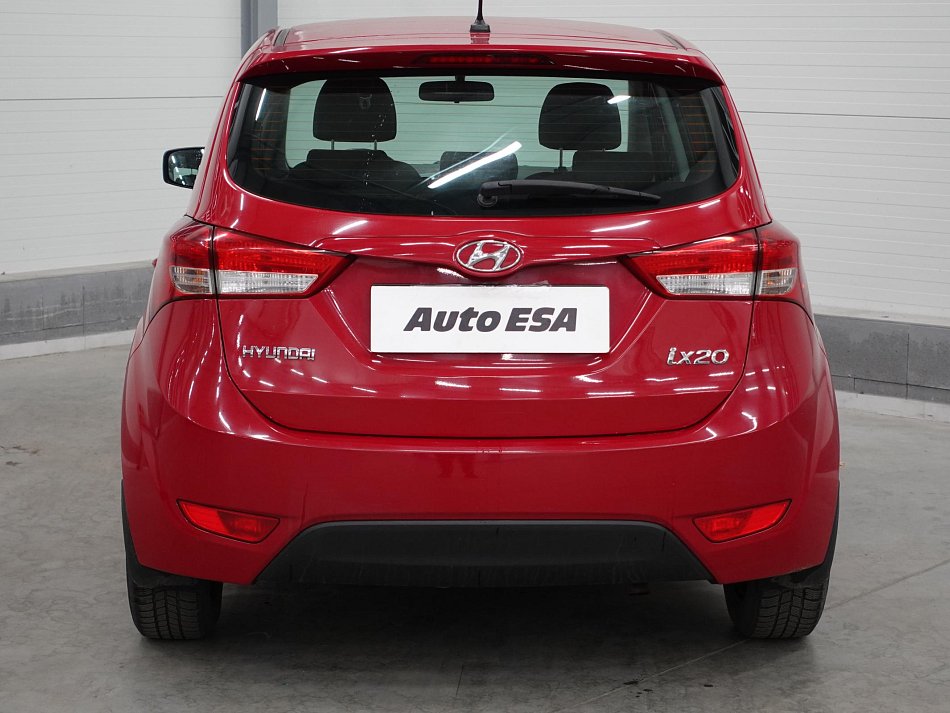 Hyundai Ix20 1.6i 