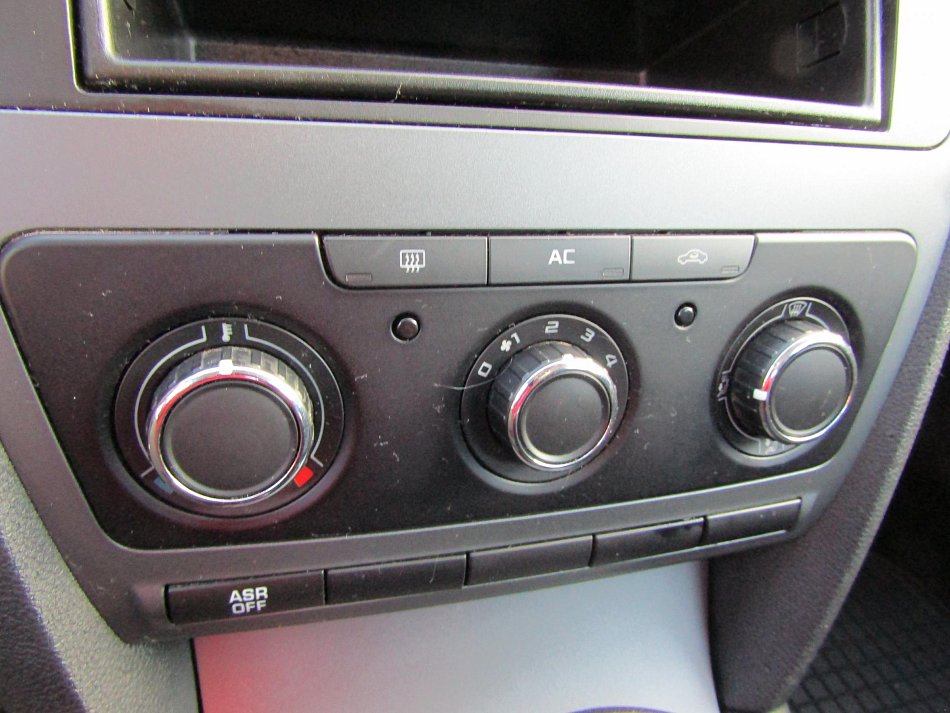 Škoda Octavia II 1.6 MPi 