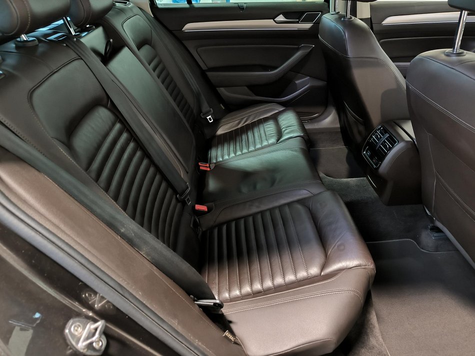 Volkswagen Passat 2.0 Bi- TDi  4x4