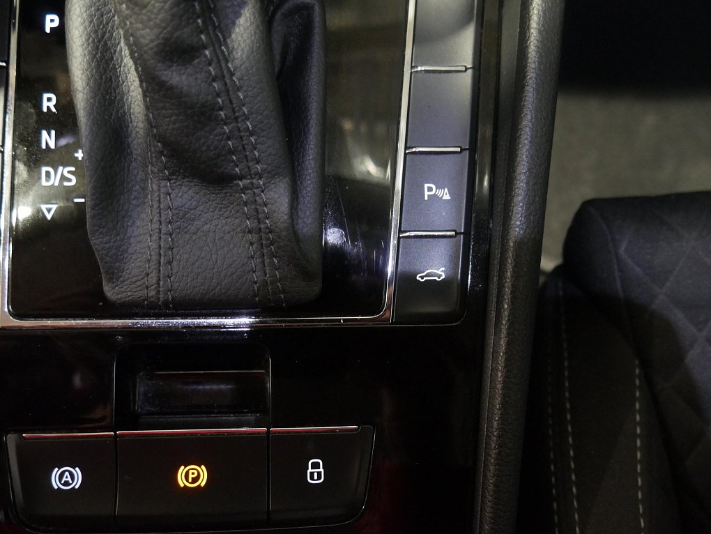 Škoda Superb III 2.0 TSi  4x4