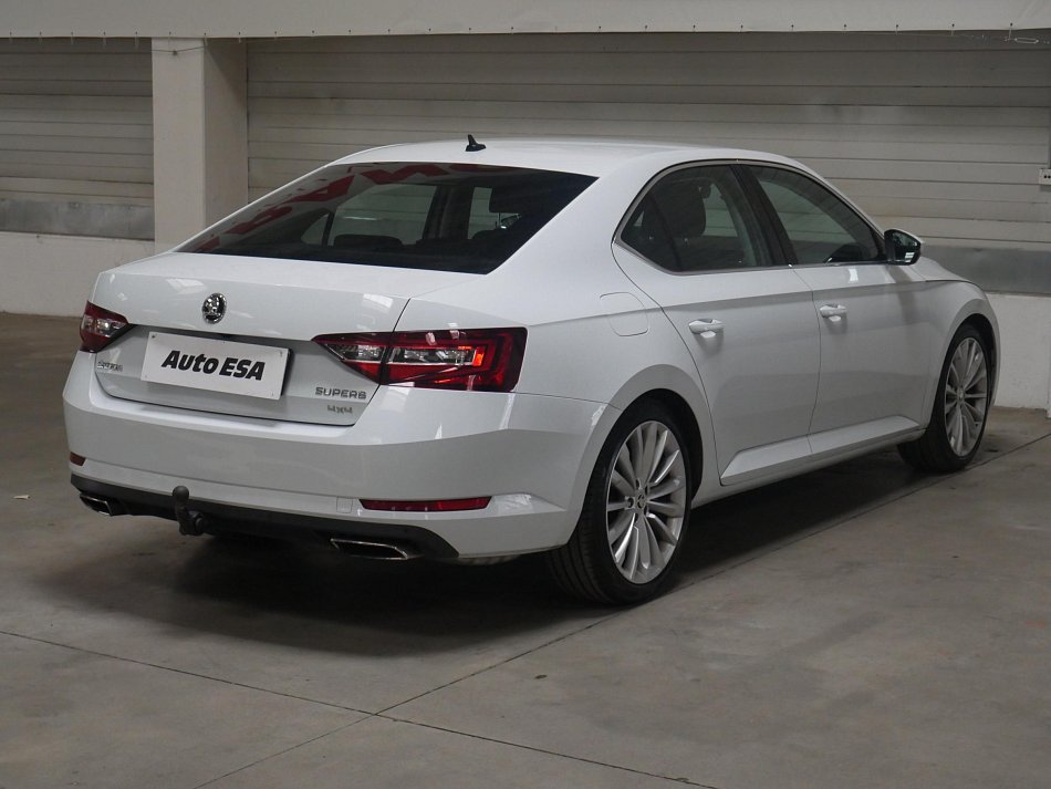 Škoda Superb III 2.0 TSi  4x4
