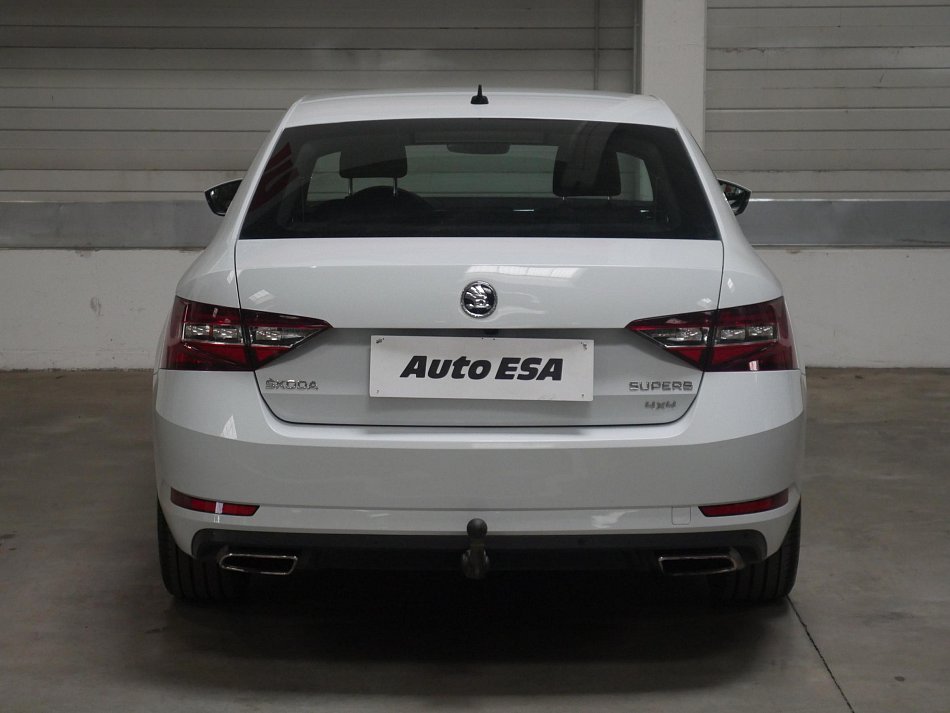 Škoda Superb III 2.0 TSi  4x4