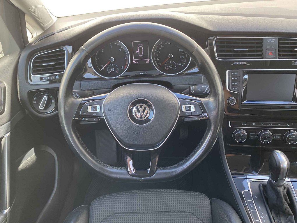 Volkswagen Golf 1.6 TDi 
