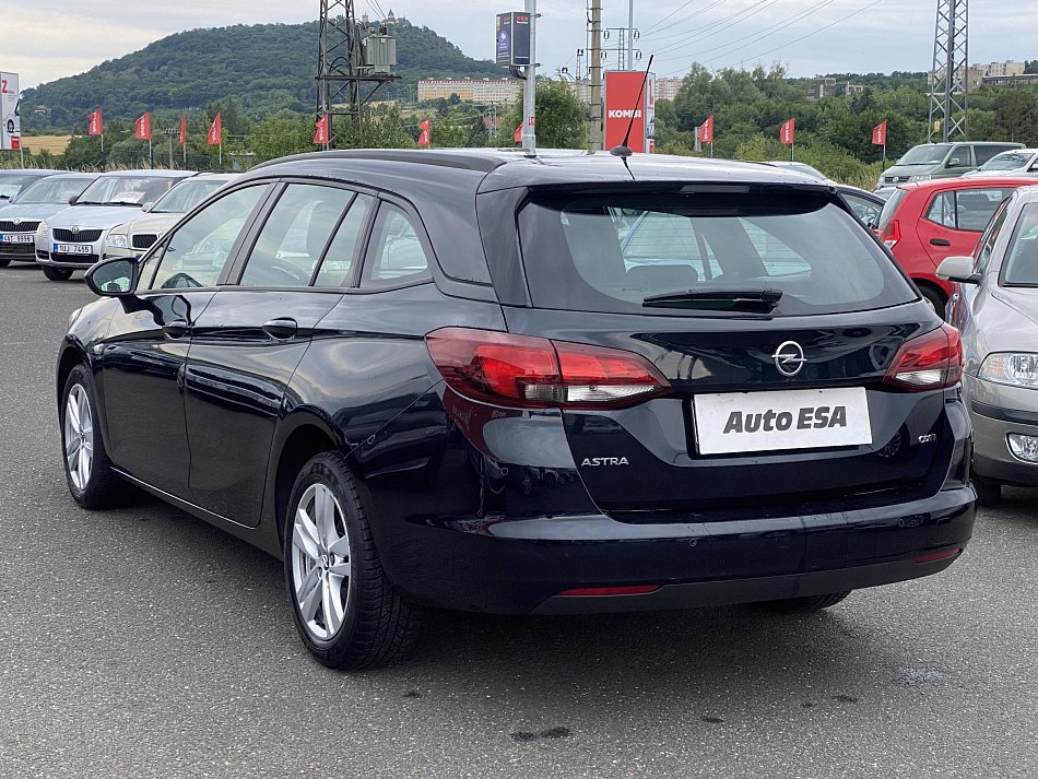 Opel Astra 1.6CDTi 