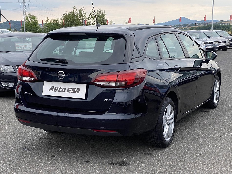 Opel Astra 1.6CDTi 