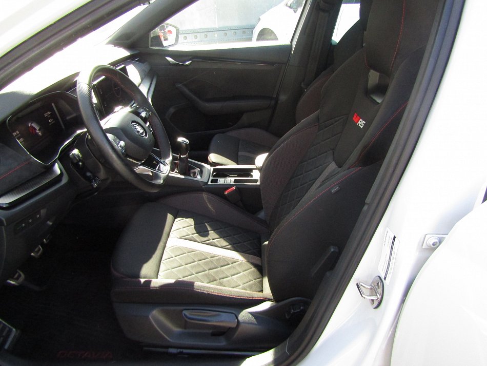 Škoda Octavia IV 2.0 TSi RS RS