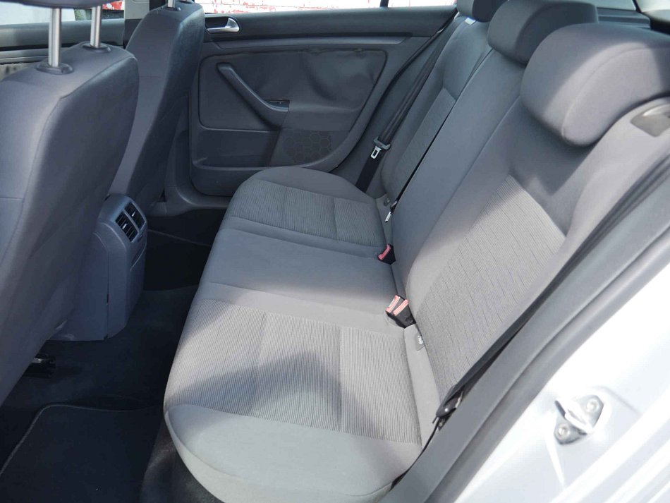 Volkswagen Golf 1.6i Trendline