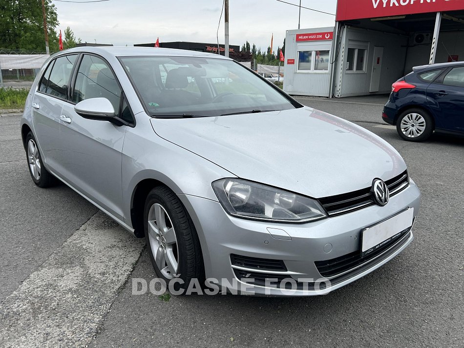 Volkswagen Golf 1.2 TSi 