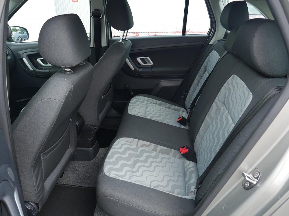 Škoda Fabia II 1.4 16V Ambiente