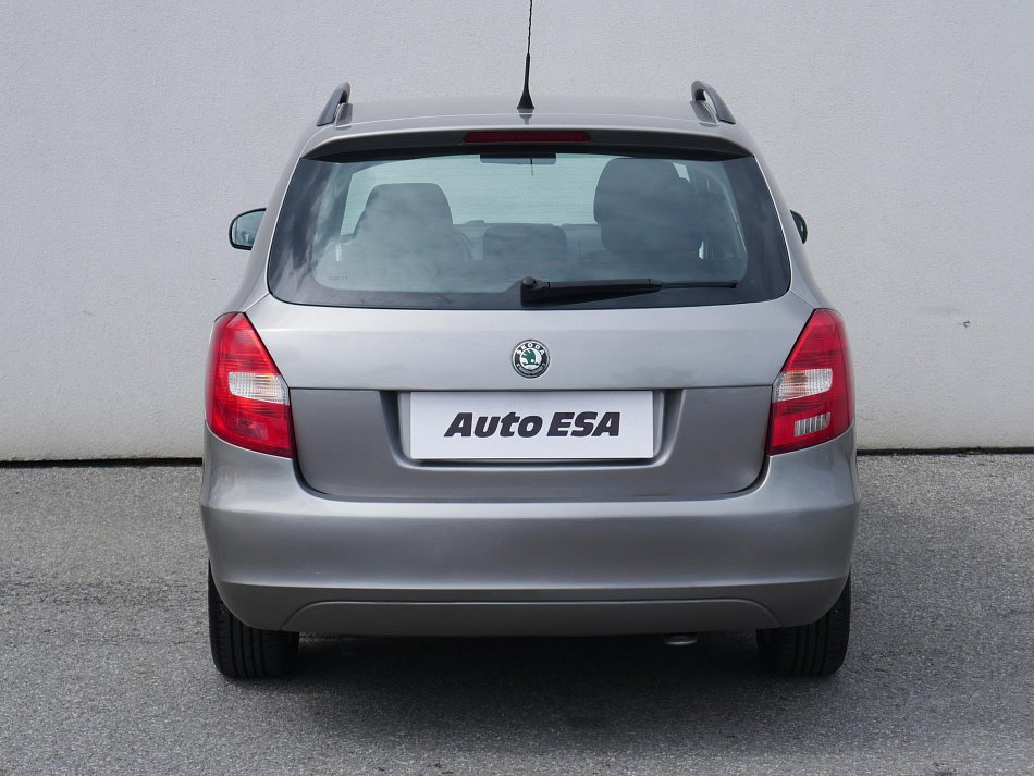 Škoda Fabia II 1.4 16V Ambiente