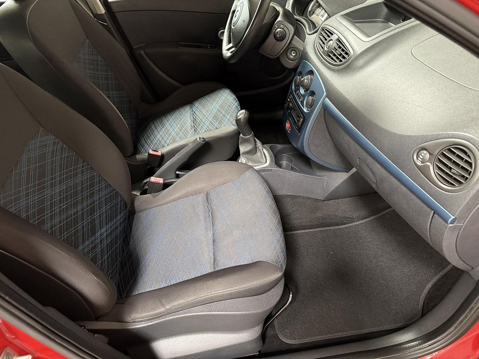 Renault Clio 1.2i 