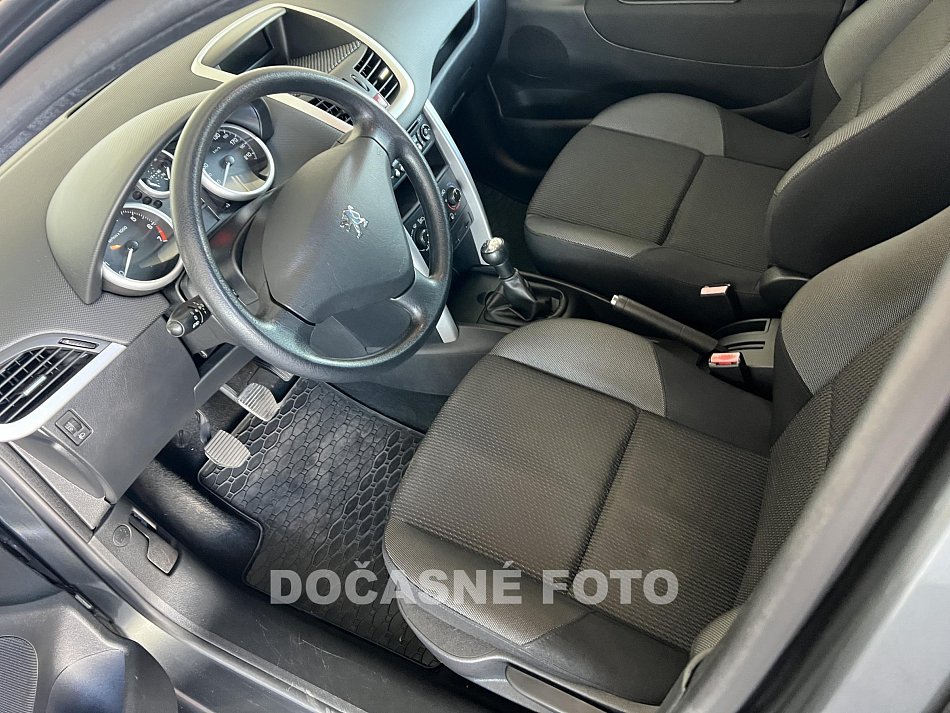 Peugeot 207 1.4 i 