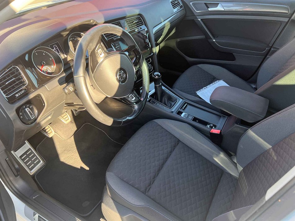 Volkswagen Golf 2.0 TDi Join
