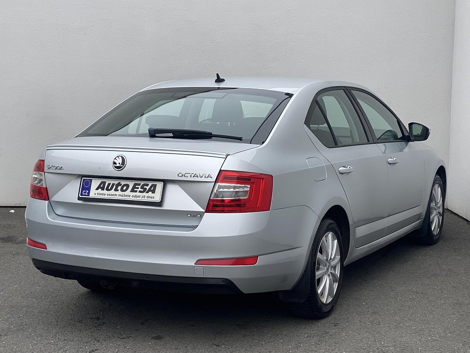 Škoda Octavia III 2.0 TDI  4x4