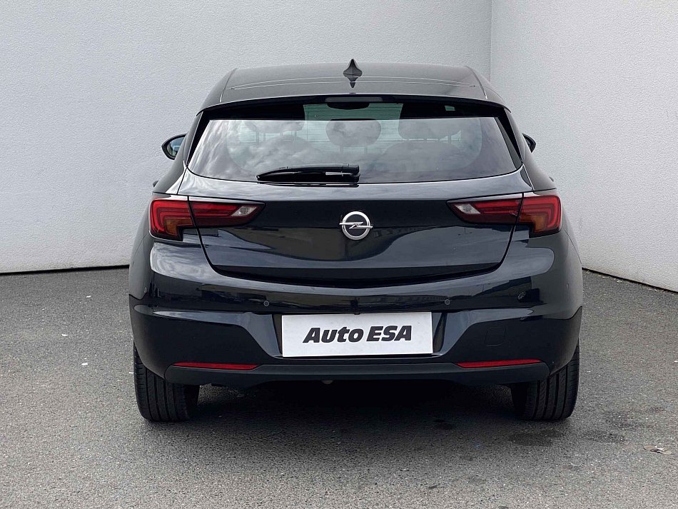 Opel Astra 1.4 SiDi Innovation