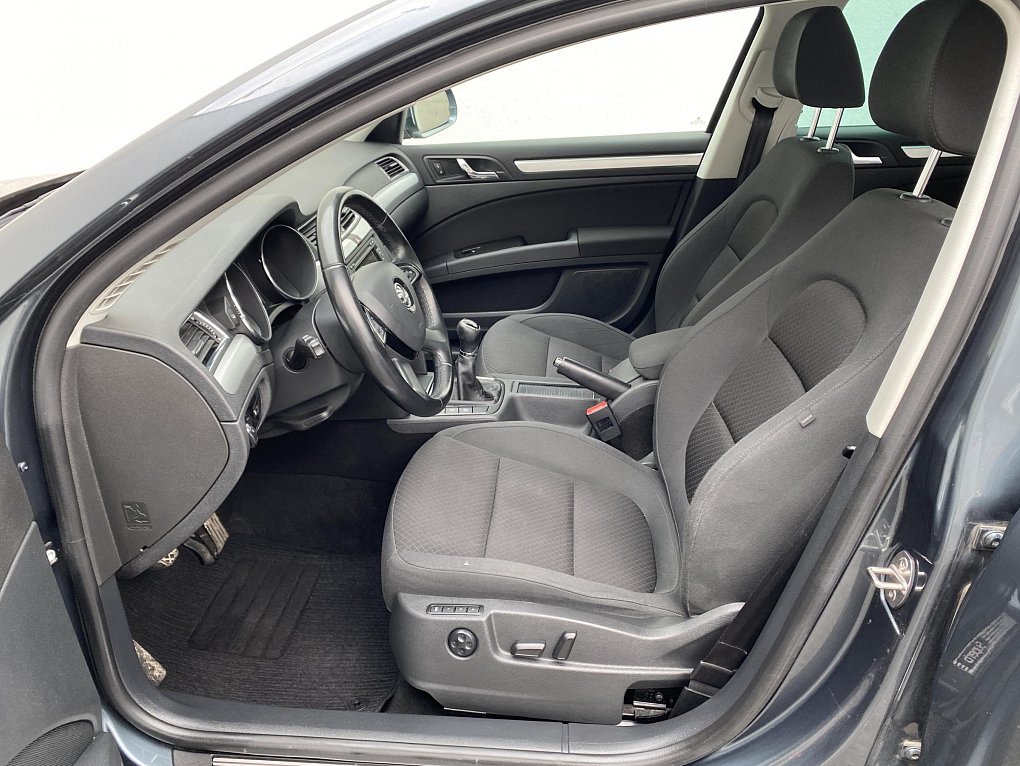 Škoda Superb II 2.0 TDi Ambition