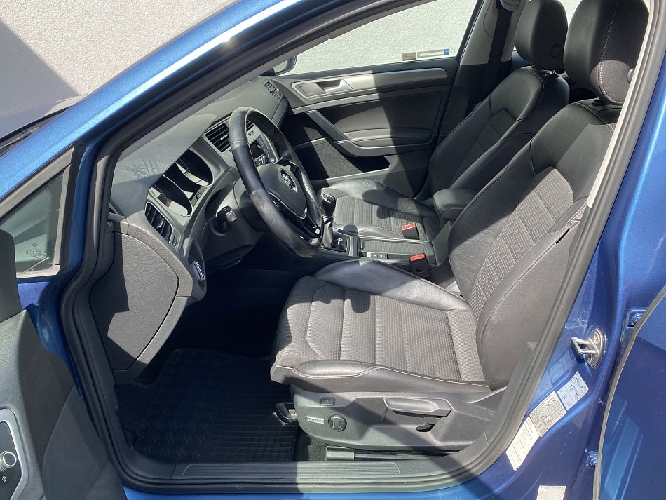 Volkswagen Golf 1.6 TDi 