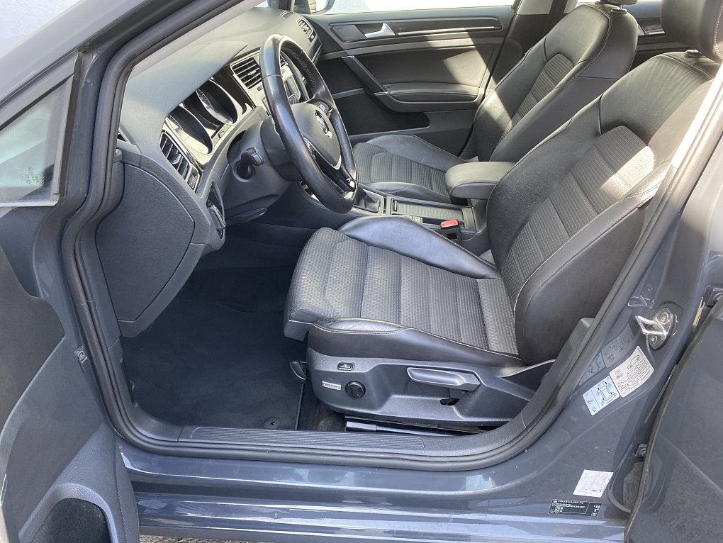 Volkswagen Golf 1.6 TDi 