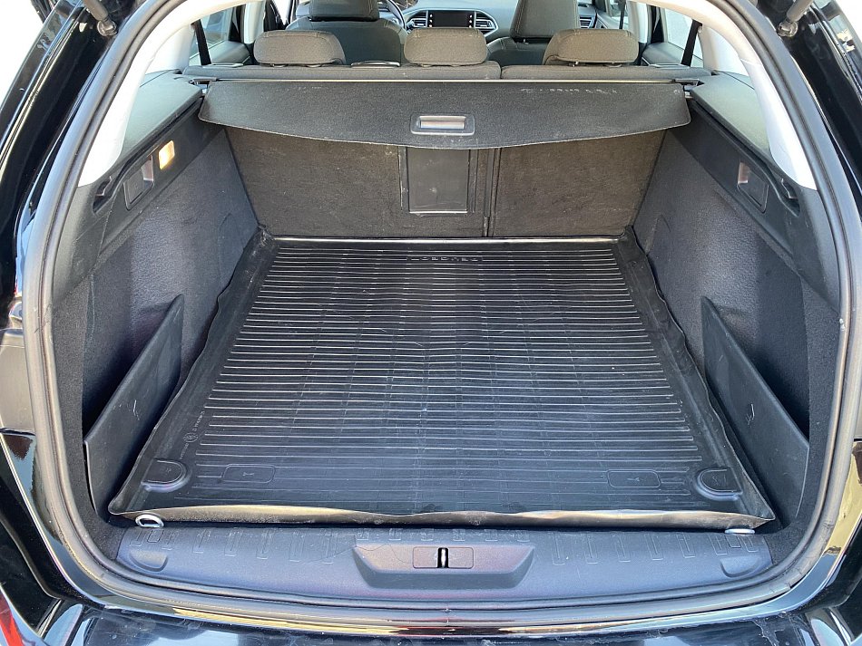 Peugeot 308 1.5HDI 