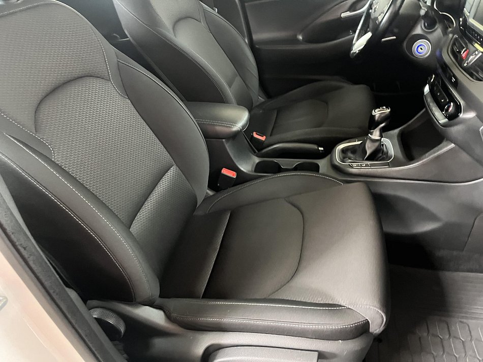 Hyundai I30 1.4 T-GDi Trikolor