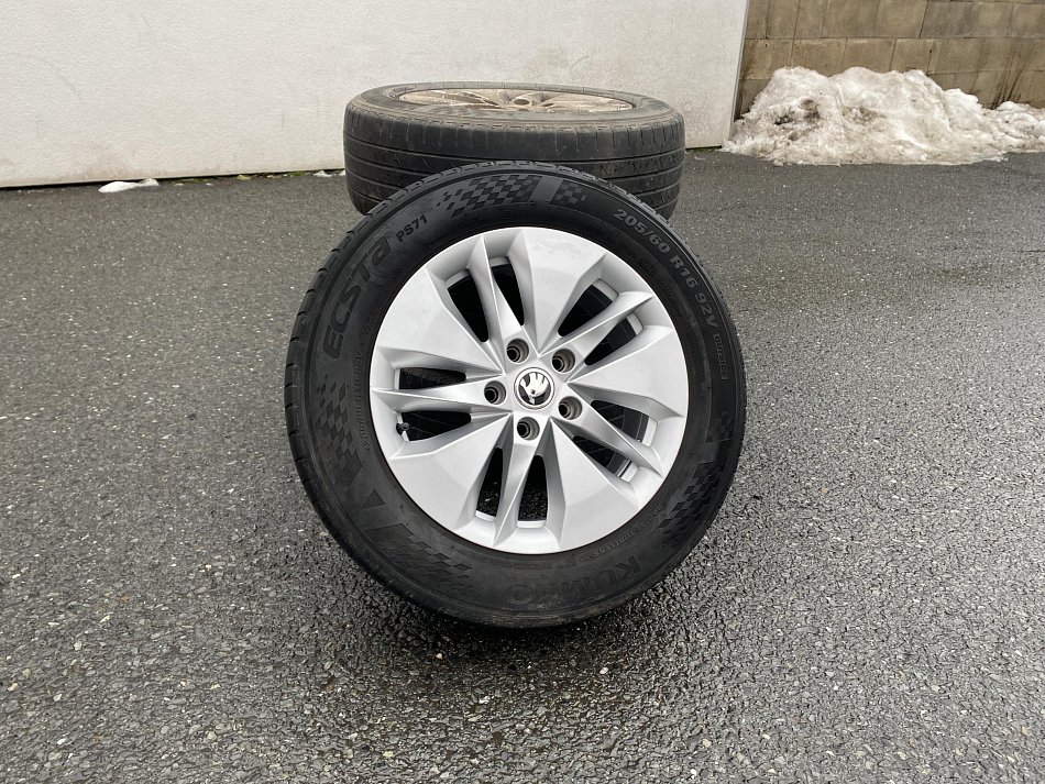 Škoda Octavia IV 1.5 TSi Ambition