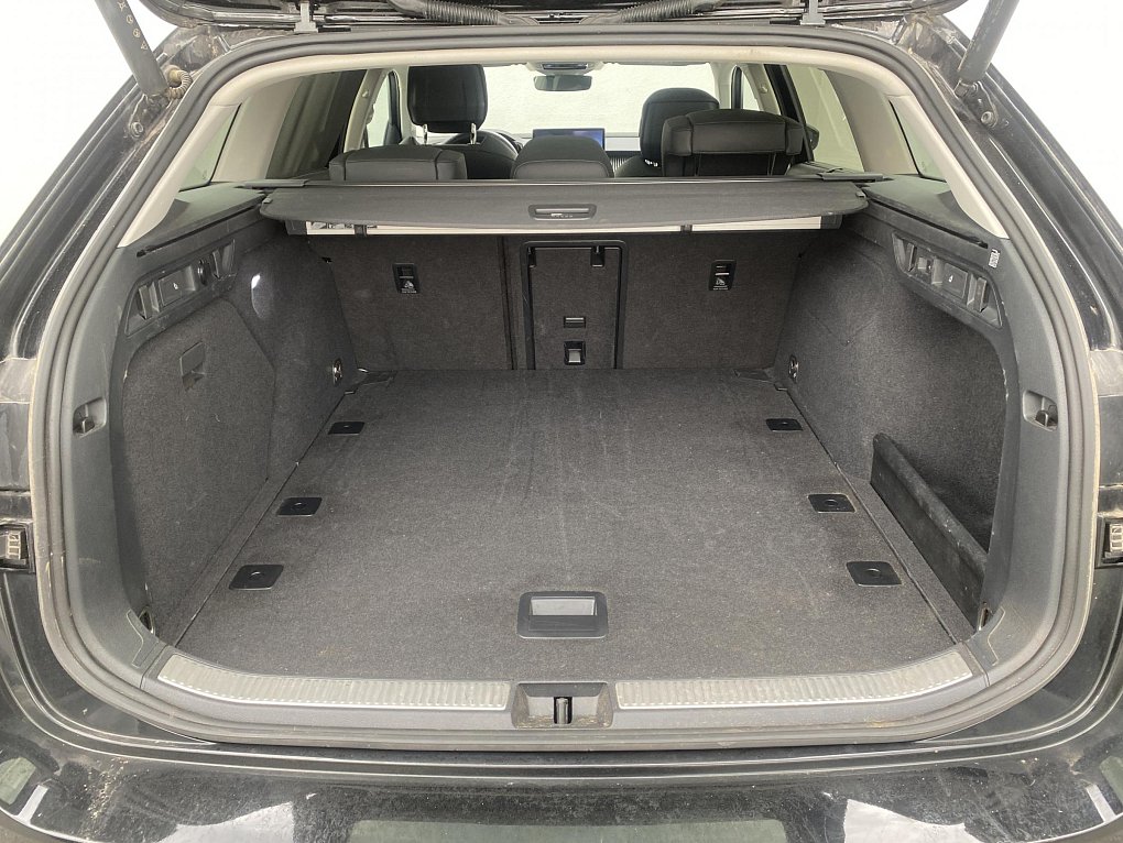Škoda Superb IV 2.0 TDi 