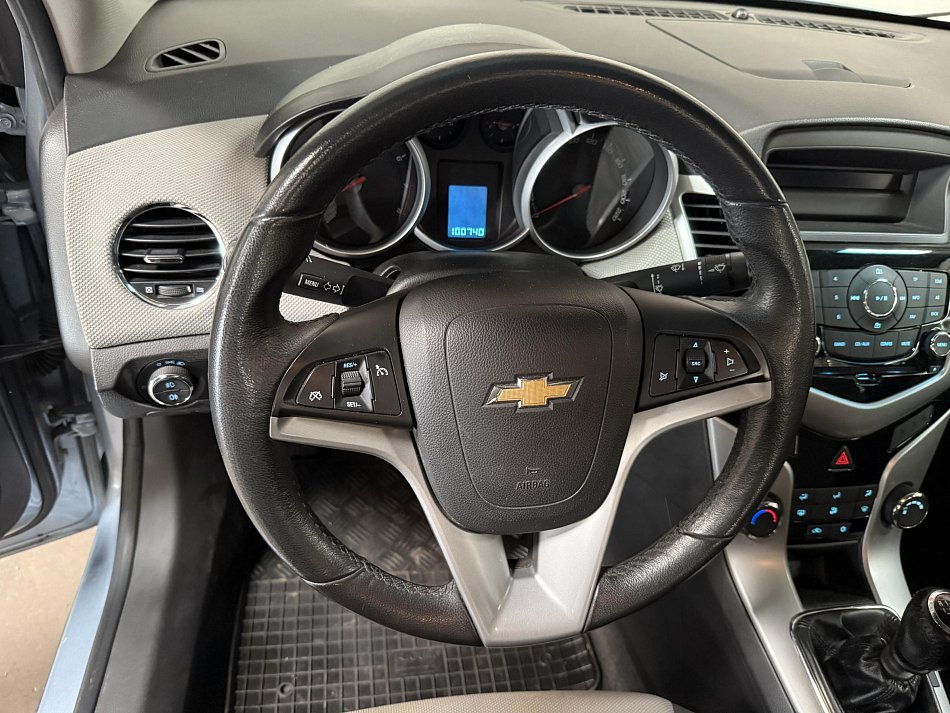 Chevrolet Cruze 1.6i 