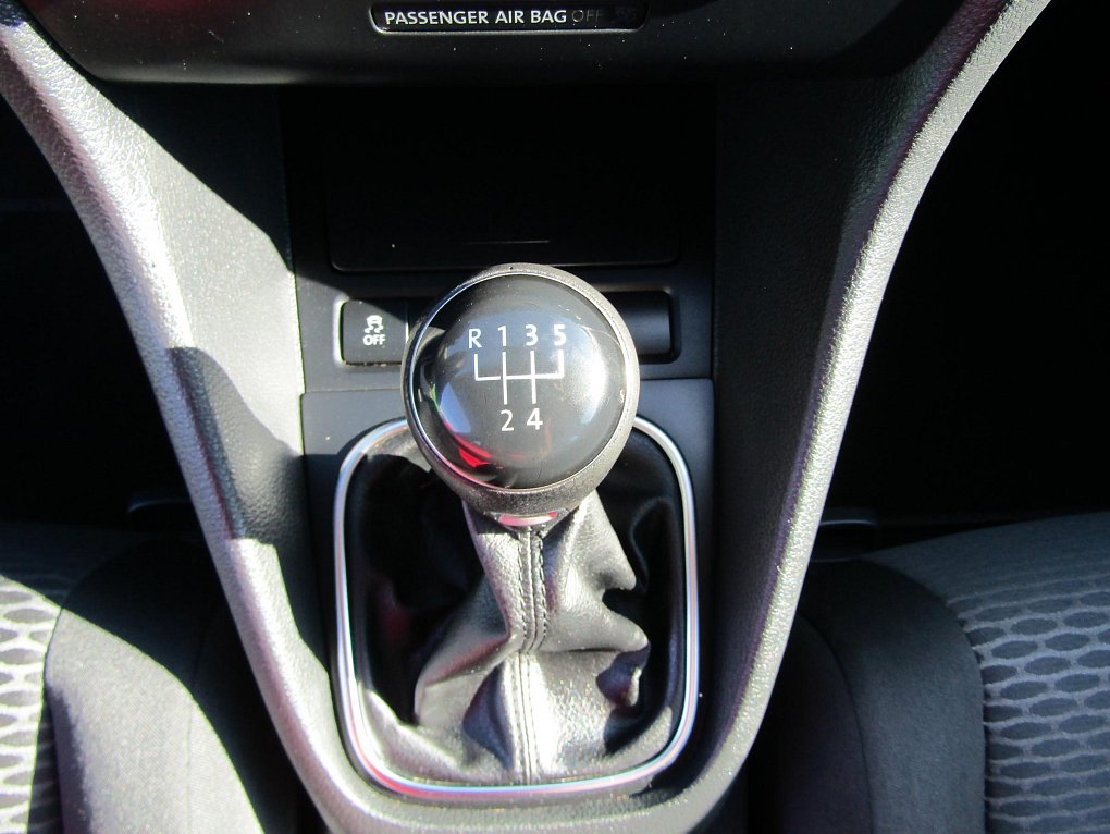 Volkswagen Golf 1.6 TDi 