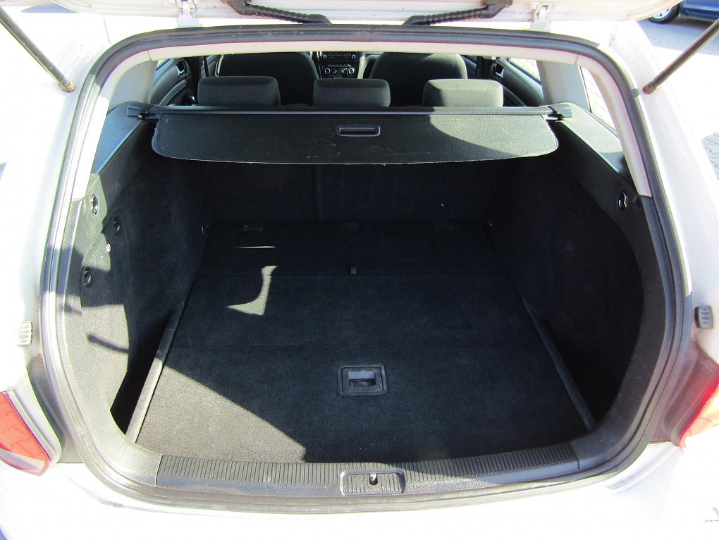 Volkswagen Golf 1.6 TDi 