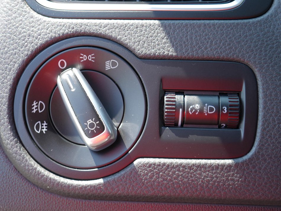 Volkswagen Polo 1.2 TSi CROSS