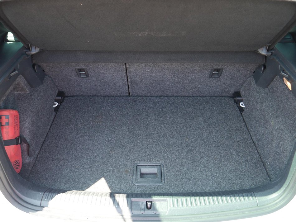 Volkswagen Polo 1.2 TSi CROSS