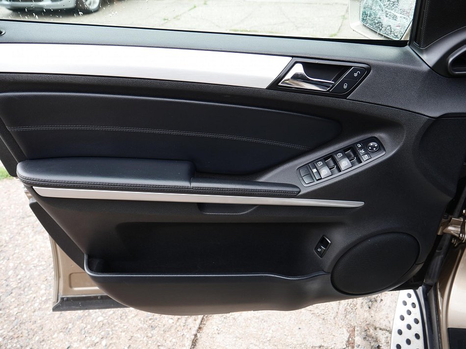Mercedes-Benz Třída M 3.0 CDi  ML300