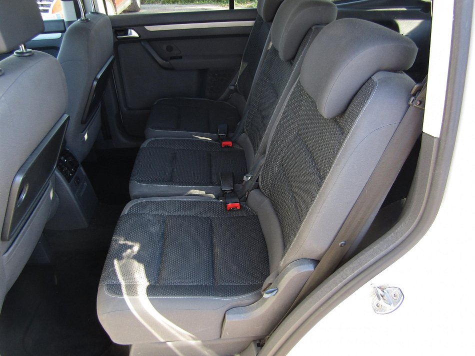 Volkswagen Touran 1.6 TDi 