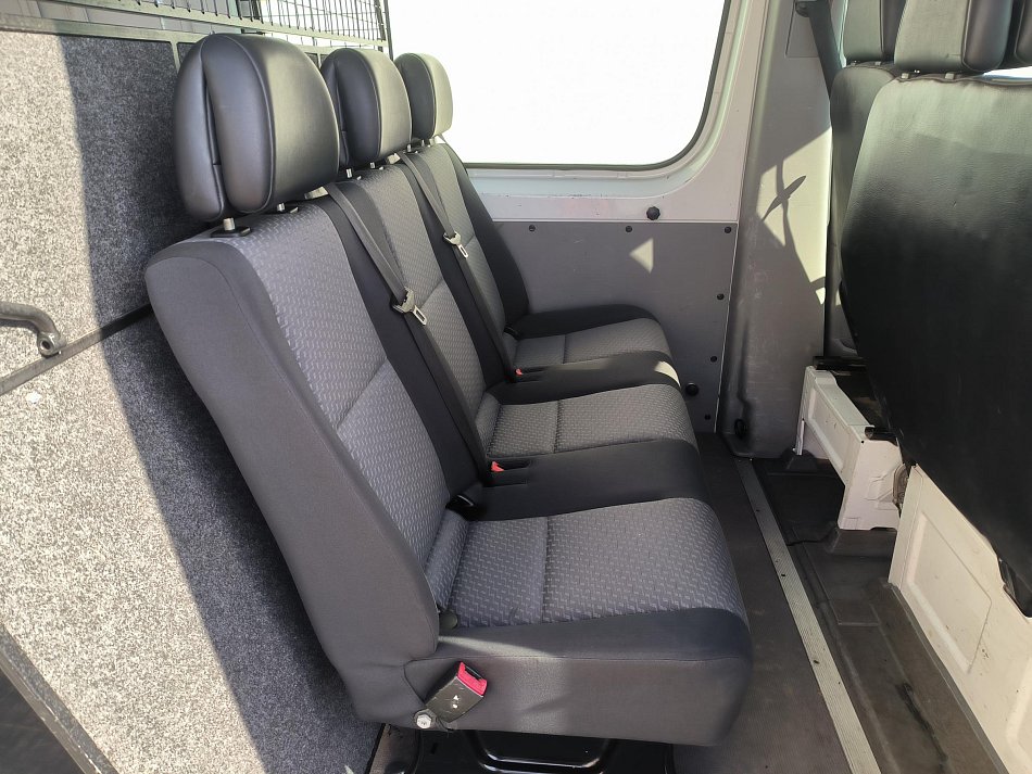 Volkswagen Crafter 2.0TDi  L2H2 6míst