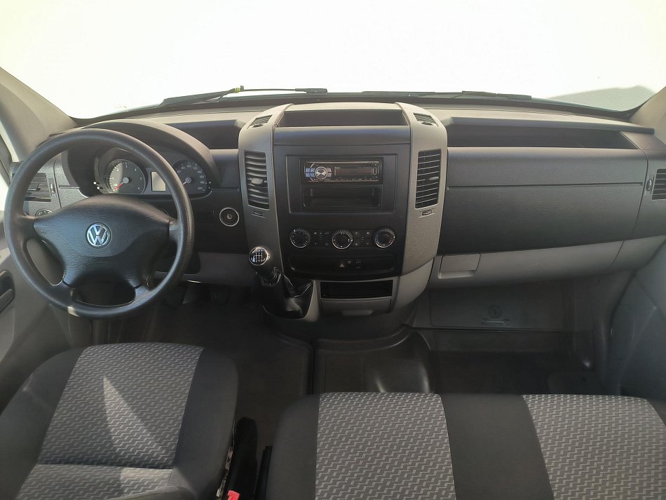 Volkswagen Crafter 2.0TDi  L2H2 6míst