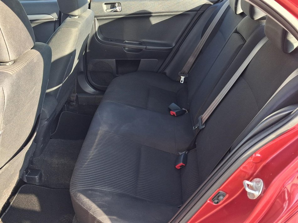 Mitsubishi Lancer 1.6i 