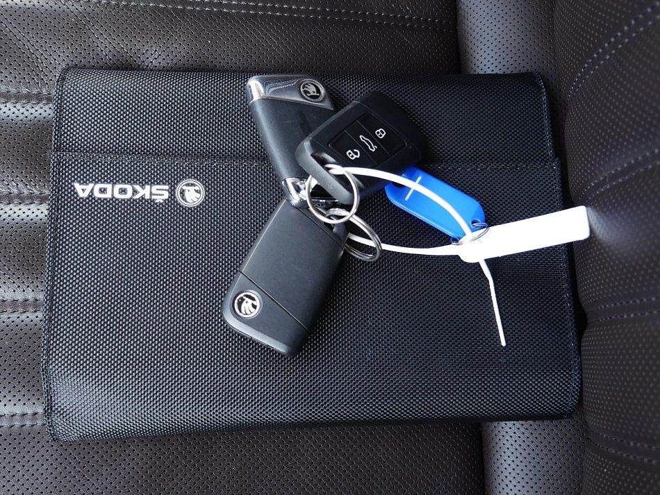 Škoda Superb III 2.0 TDi L&K